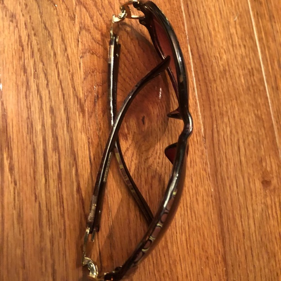 Sunglasses - Picture 2 of 4